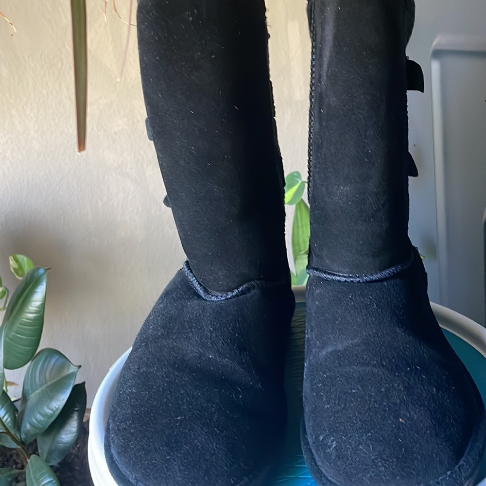 Tom Romeo / BEARPAW Boot - Picture 2 of 4
